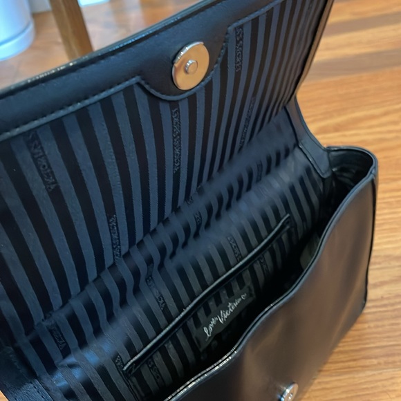 Victoria’s Secret crossbody - Picture 5 of 9